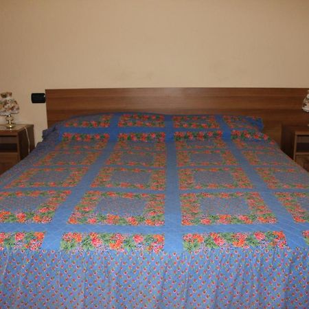 B&B Milano Malpensa 1 Castano Primo Luaran gambar