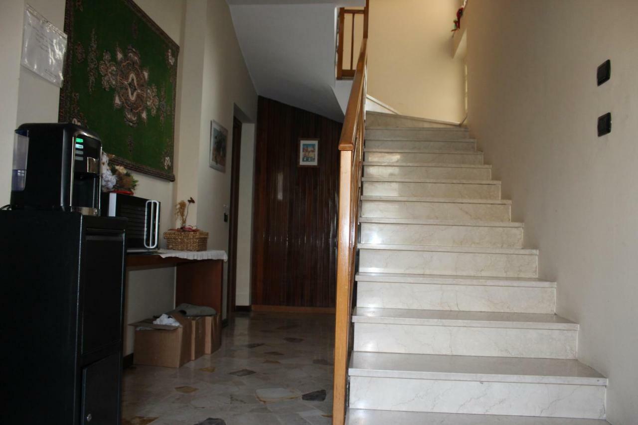 B&B Milano Malpensa 1 Castano Primo Luaran gambar